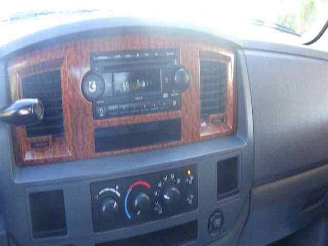 2006 Dodge Ram Pickup 2500 